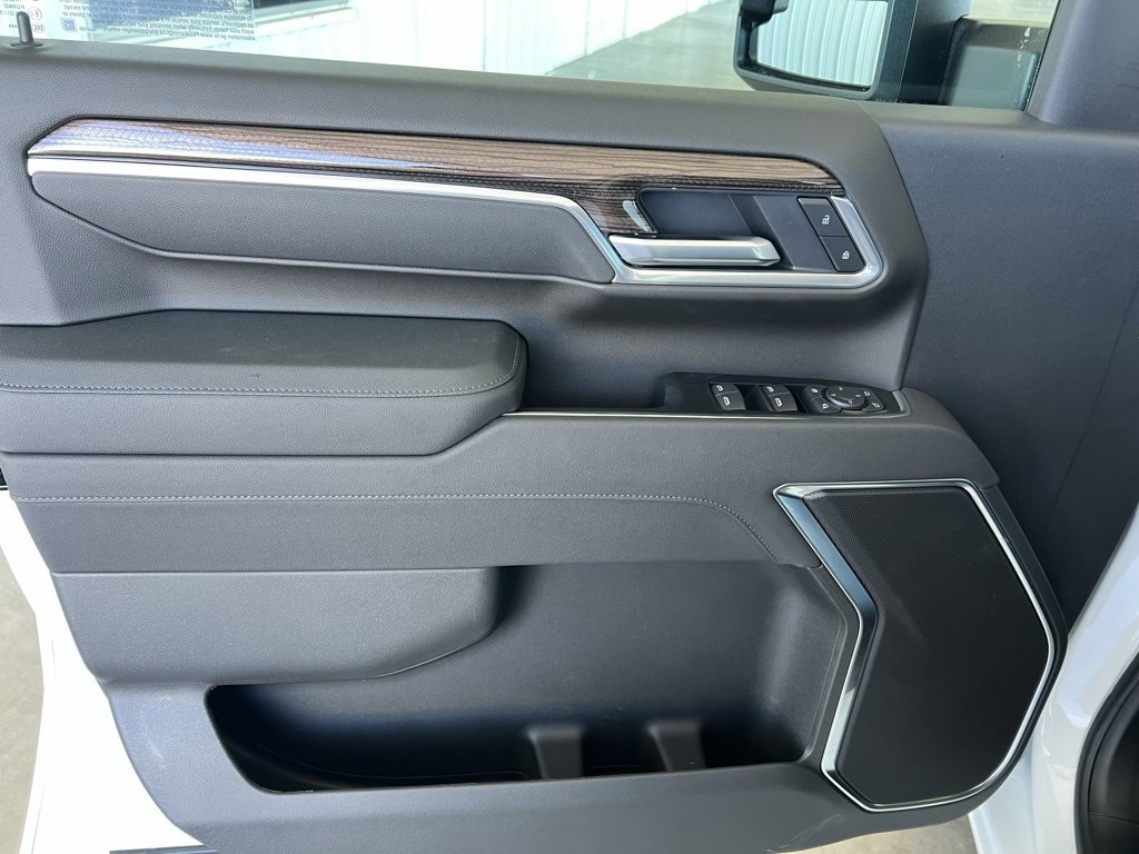 New 2026 Chevrolet Silverado 2500 LT w/ Trail Boss Package image 8