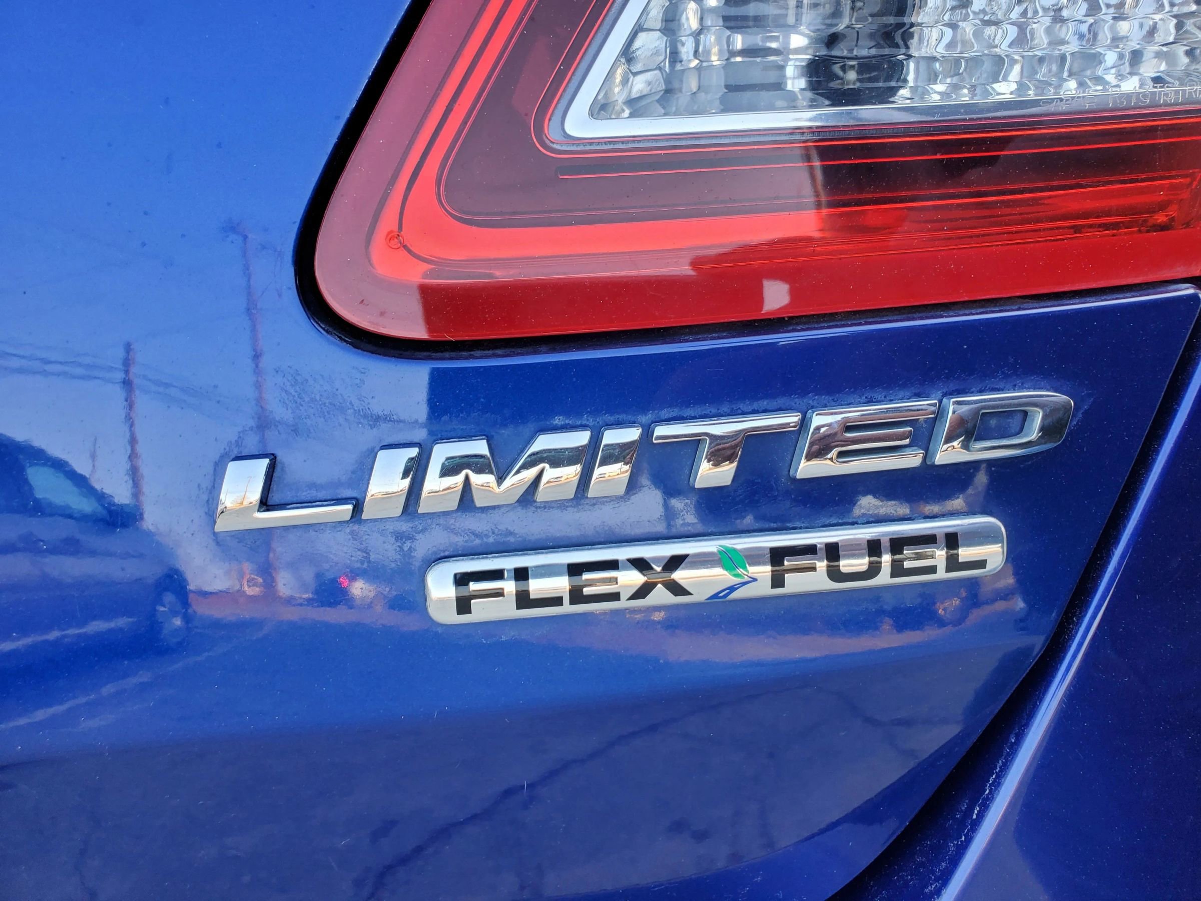 Used 2013 Ford Taurus Limited image 9