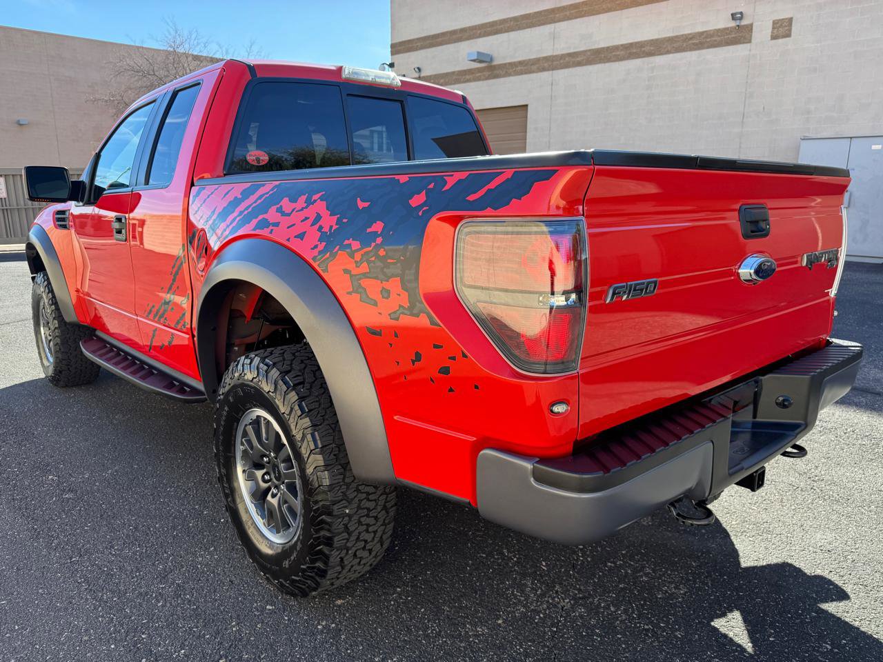 Used 2010 Ford F150 Raptor image 6