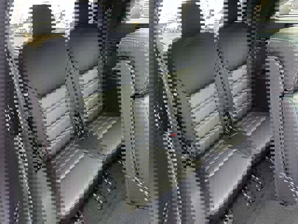 Used 2017 Kia Sorento SX image 23