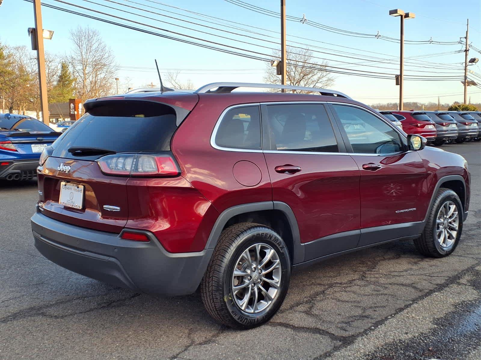 Used 2019 Jeep Cherokee Latitude Plus w/ Cold Weather Group image 7