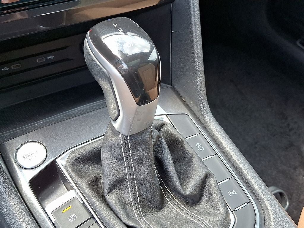 Certified 2023 Volkswagen Tiguan SE R-Line FWD image 16
