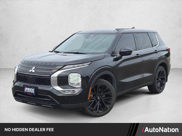 Used 2023 Mitsubishi Outlander SE Black Edition FWD image 1