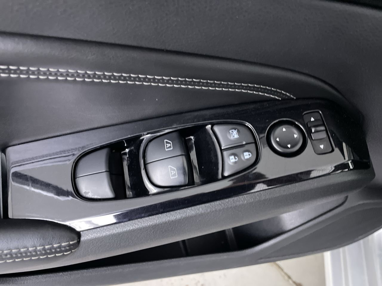 Used 2021 Nissan Altima 2.5 SL FWD image 11