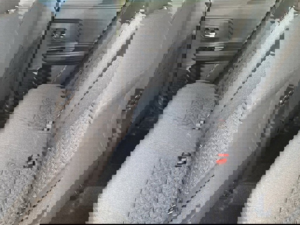 New 2026 Nissan Kicks SV image 14