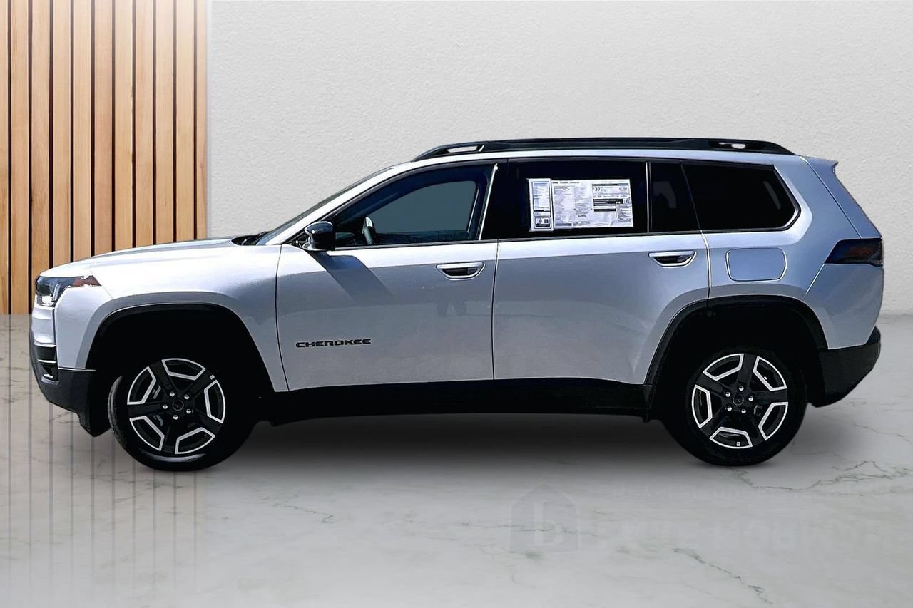 New 2026 Jeep Cherokee Laredo AWD/4WD image 5