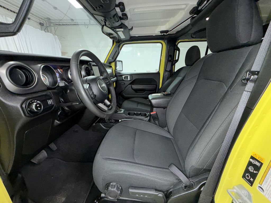 Used 2023 Jeep Gladiator Sport AWD/4WD image 12