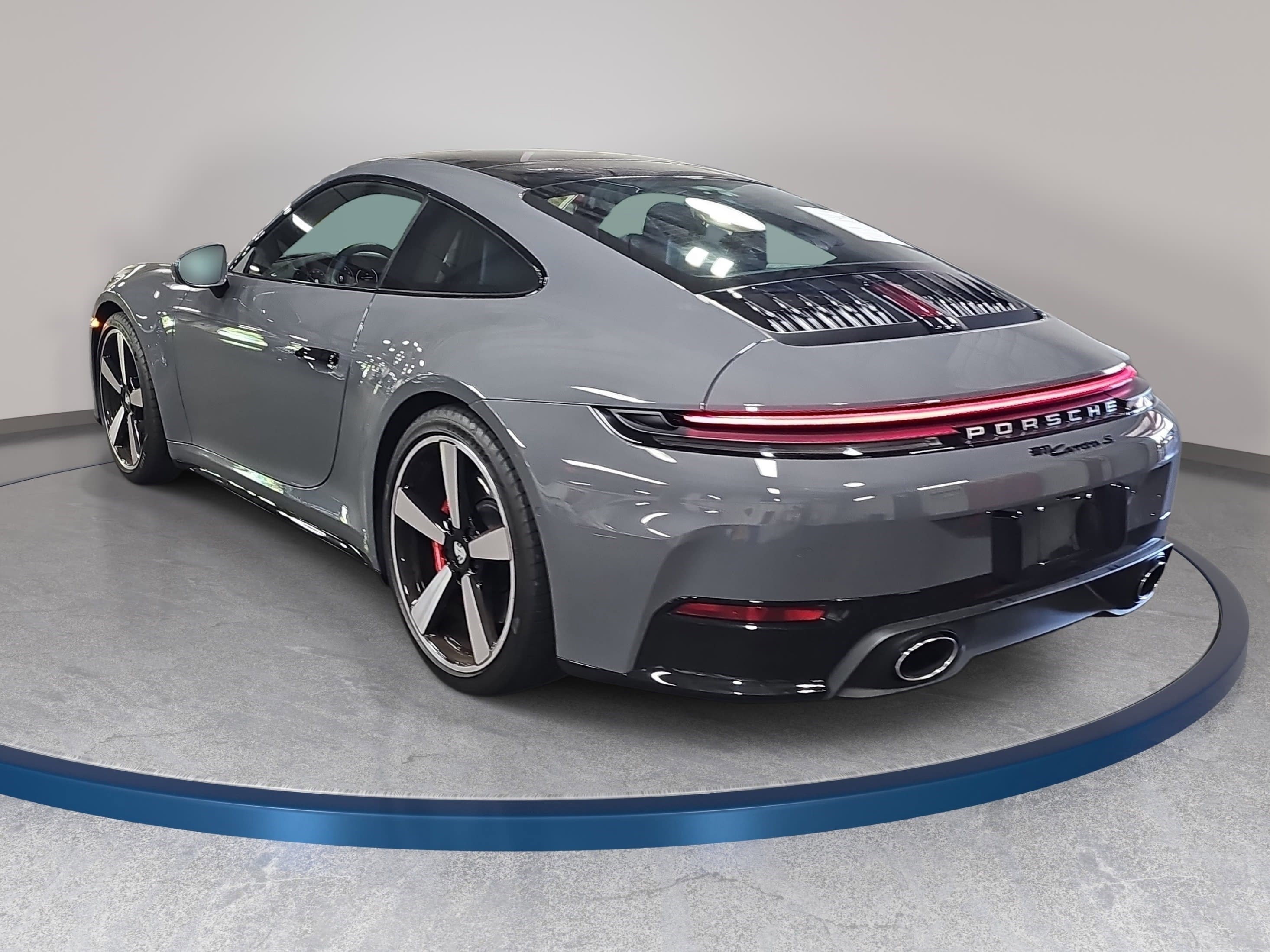 Used 2025 Porsche 911 Carrera S RWD image 7