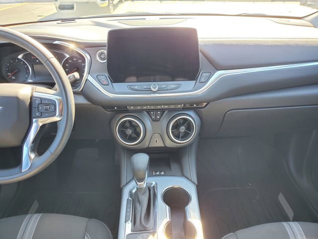 Certified 2024 Chevrolet Blazer LT w/ Convenience Package FWD image 18