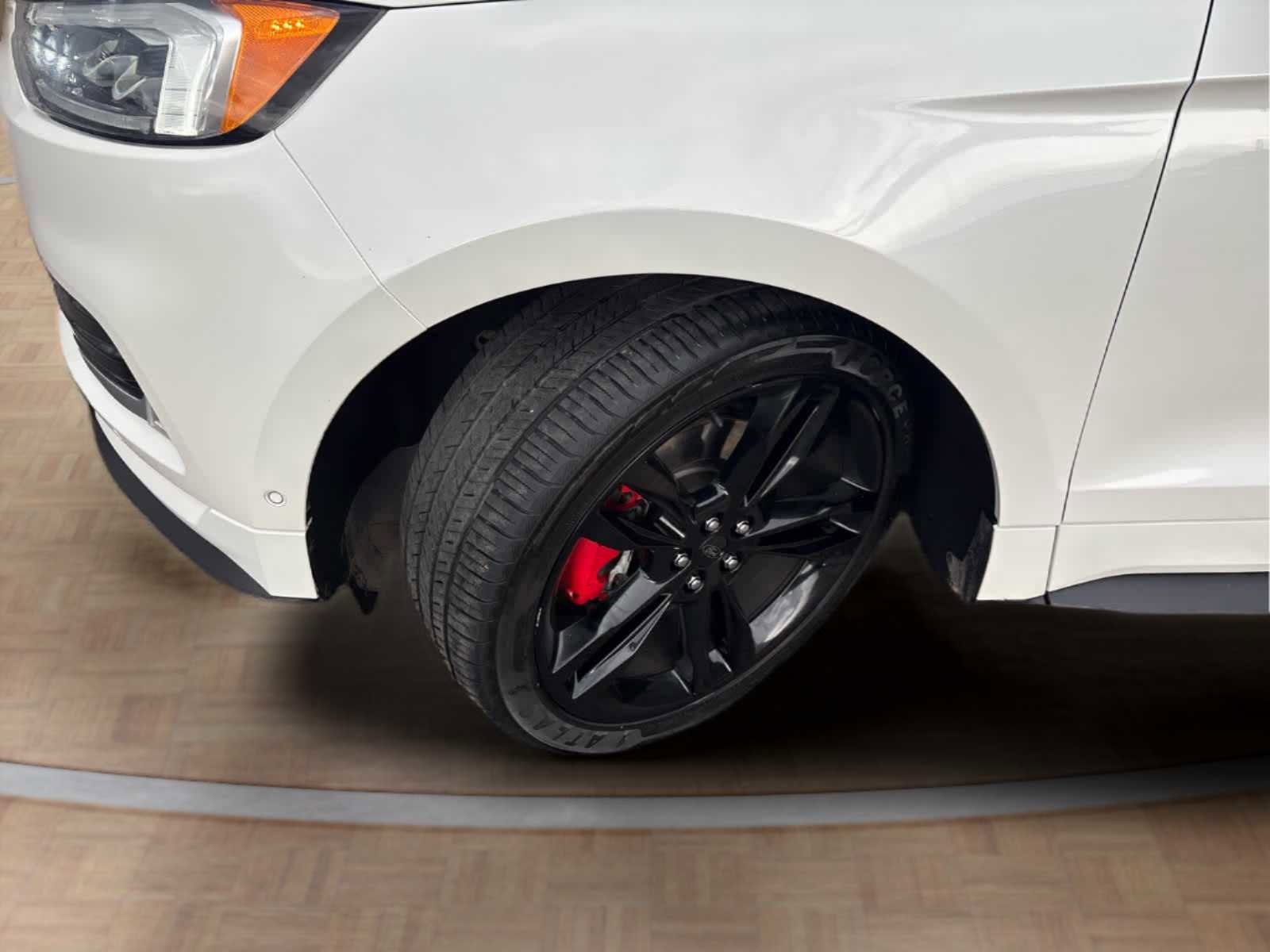Used 2020 Ford Edge ST w/ Equipment Group 401A AWD/4WD image 32