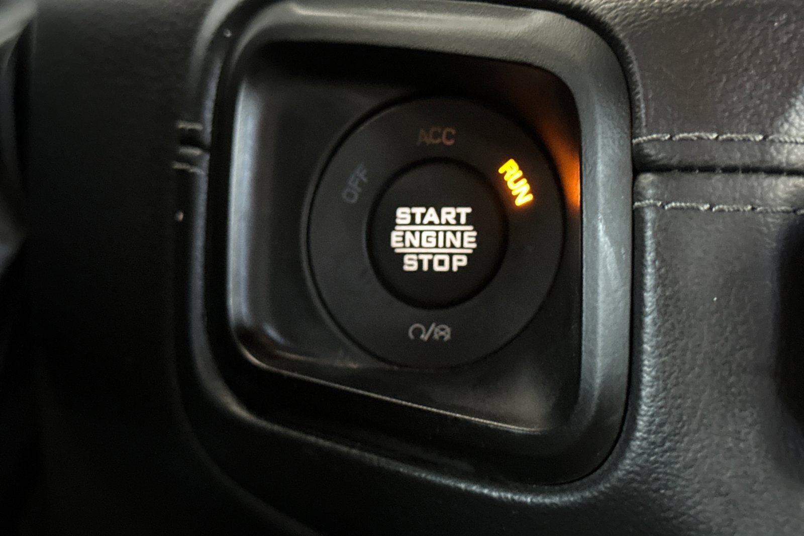 Used 2024 Jeep Wrangler Rubicon w/ Convenience Group image 35