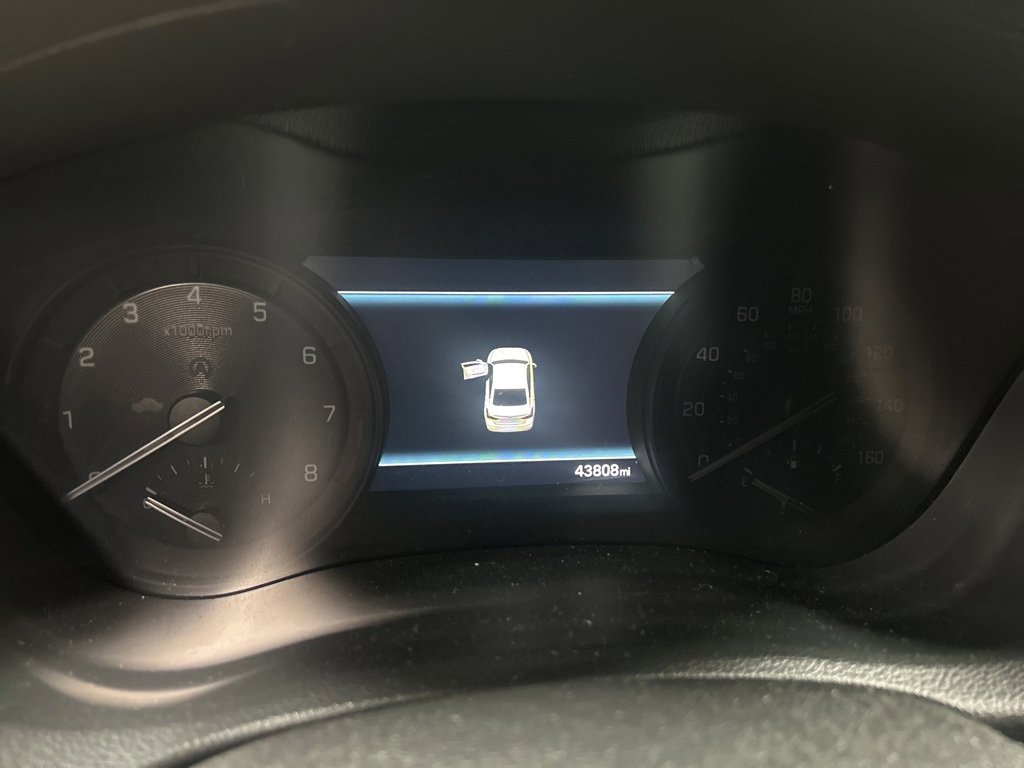 Used 2019 Genesis G80 3.3T Sport image 3