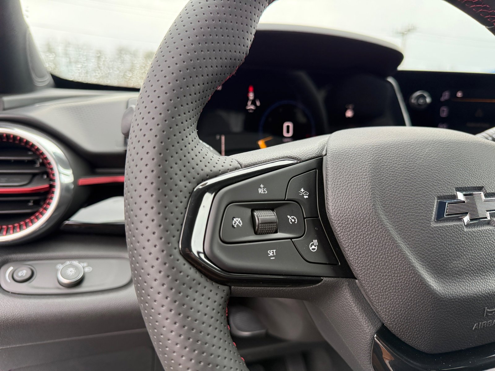 New 2026 Chevrolet Trax RS w/ Driver Confidence Package FWD image 19