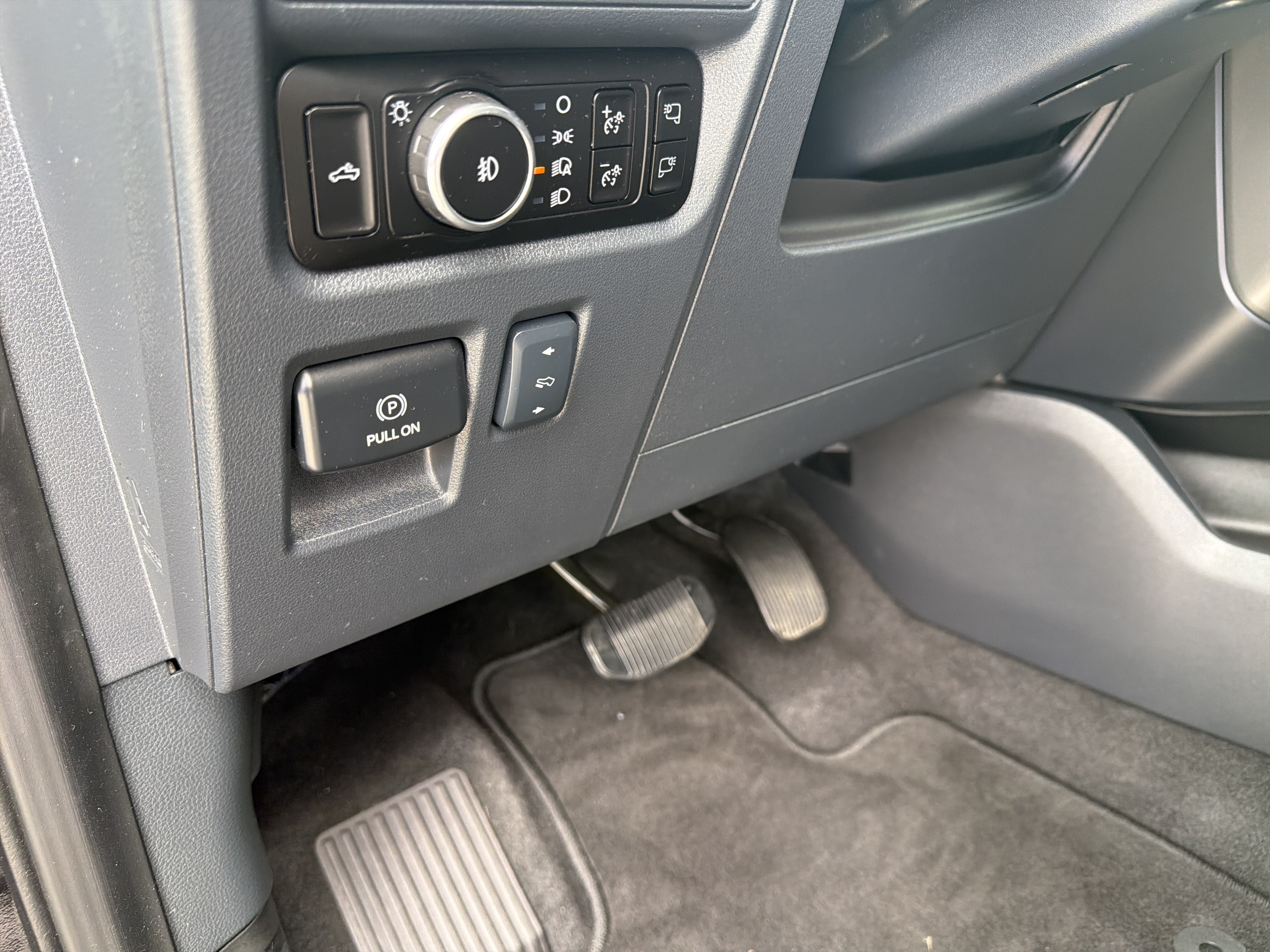 Used 2025 Ford F150 Tremor w/ Tow/Haul Package AWD/4WD image 36