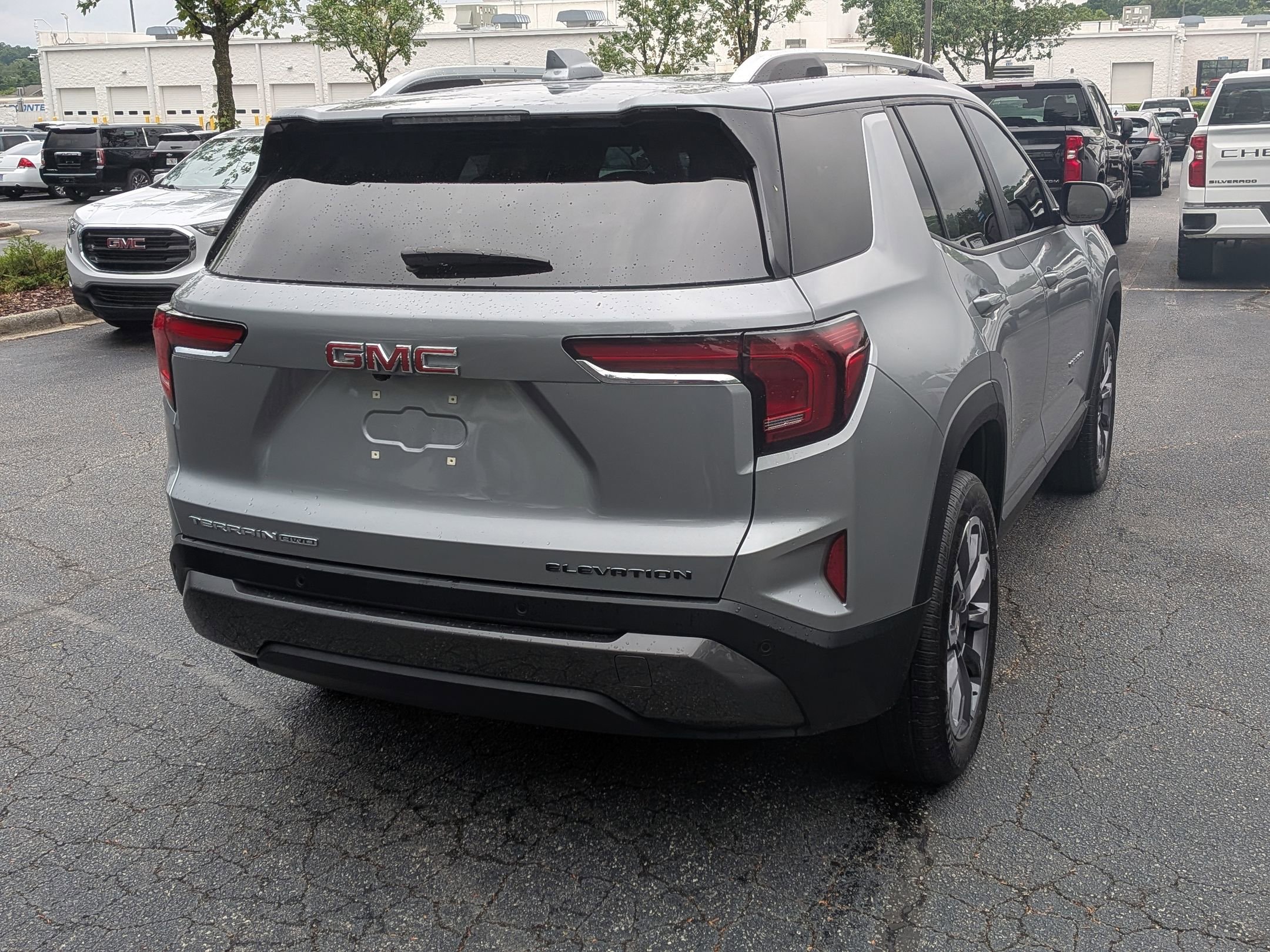 Certified 2025 GMC Terrain Elevation w/ Elevation Premium Package AWD/4WD image 9