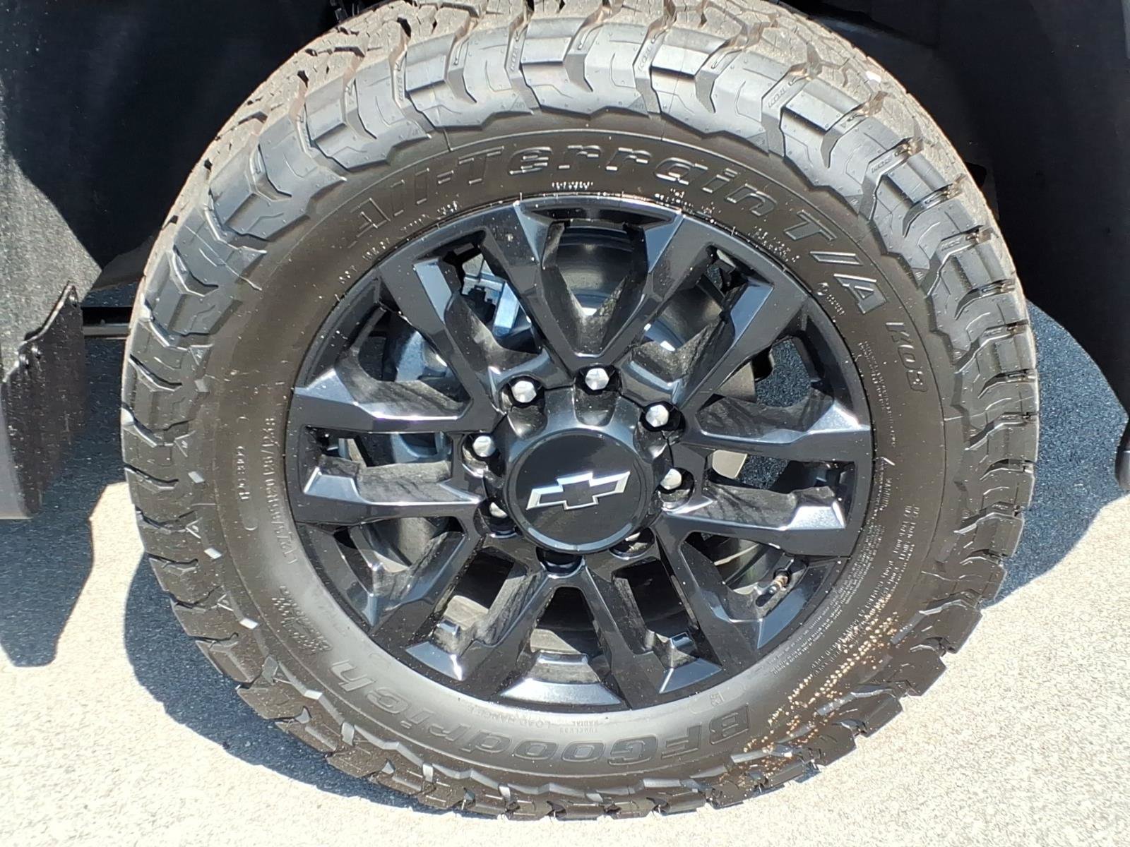 New 2026 Chevrolet Silverado 2500 LTZ w/ LTZ Plus Package AWD/4WD image 18