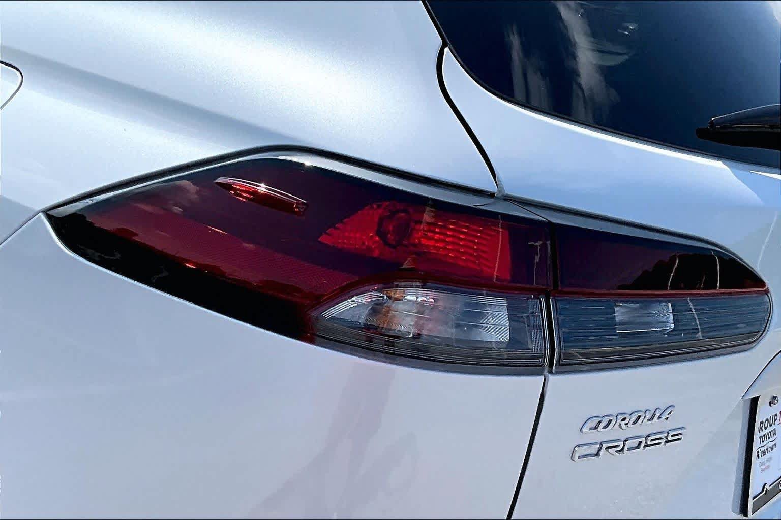 Used 2026 Toyota Corolla Cross LE w/ Moonroof Package FWD image 27