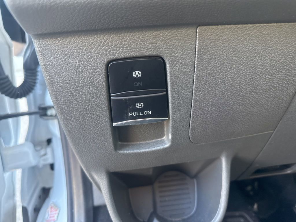 Used 2023 Ford Transit 350 XLT image 12