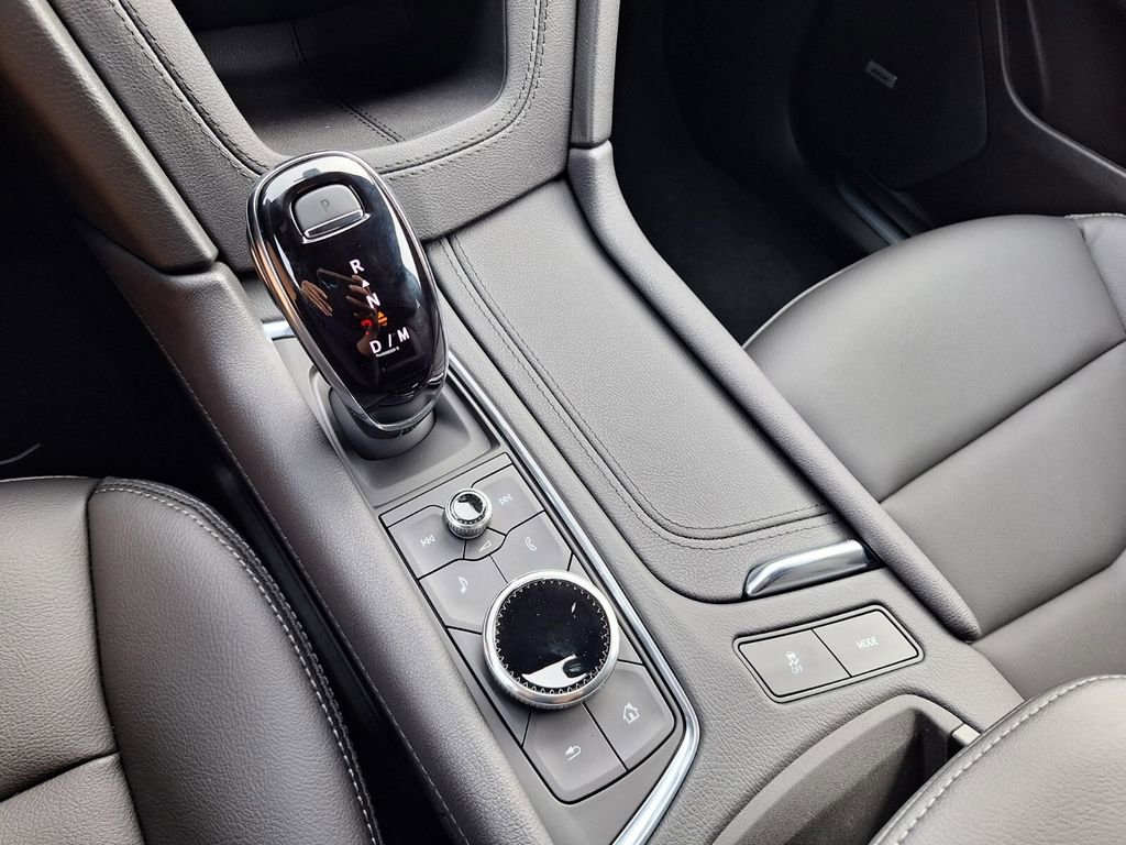 New 2026 Cadillac XT5 Luxury w/ LPO, Floor Liner Package image 13