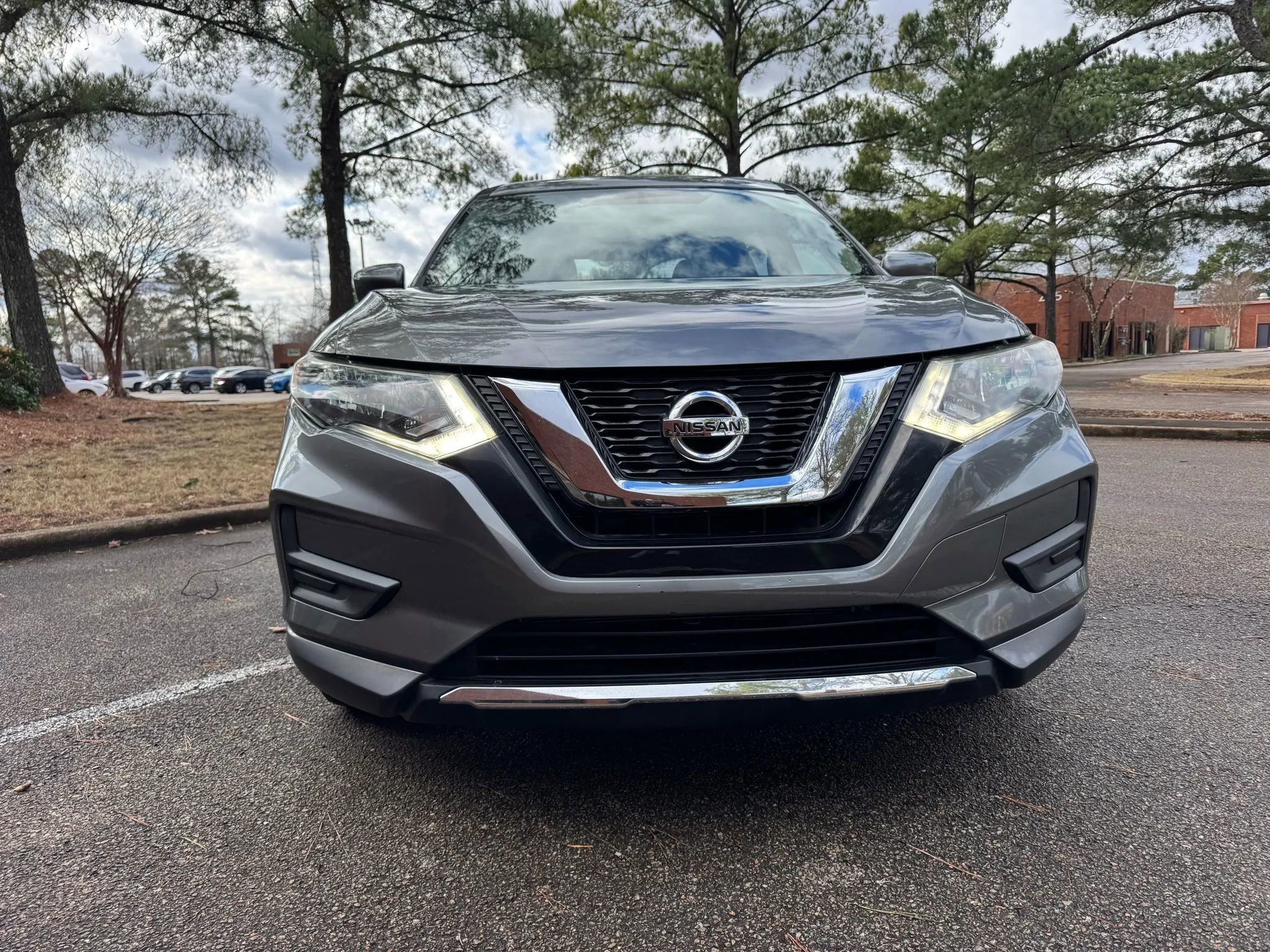 Used 2017 Nissan Rogue S image 8