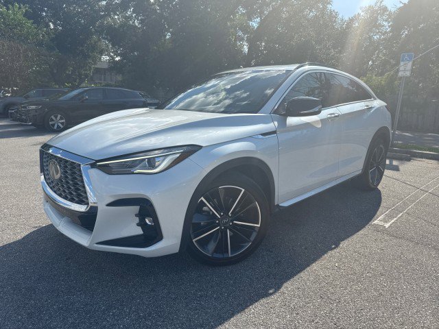 Used 2024 INFINITI QX55 Luxe image 2