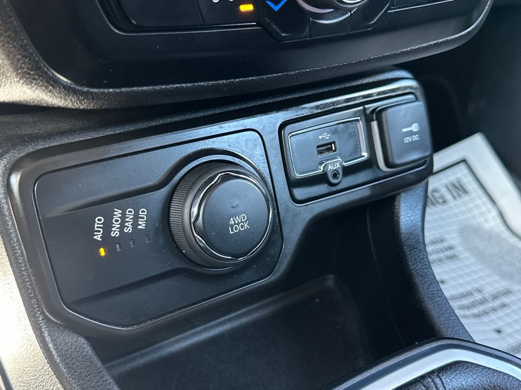 Used 2020 Jeep Renegade Sport w/ UConnect 7.0 Group image 26