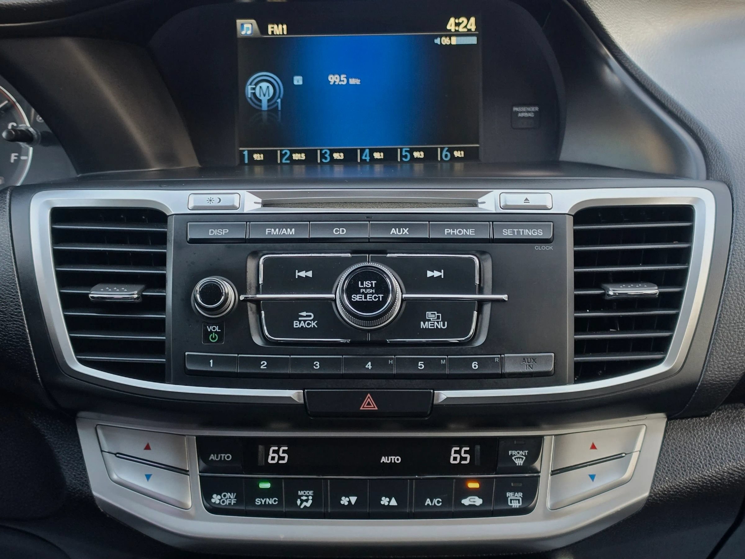 Used 2015 Honda Accord Sport image 11
