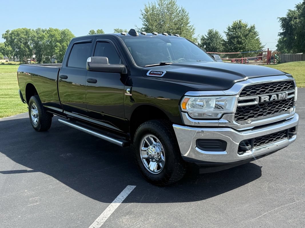 Used 2019 RAM 2500 Tradesman AWD/4WD image 3