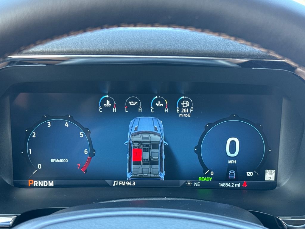 Used 2025 Ford F150 Lariat w/ Equipment Group 501A Mid image 17