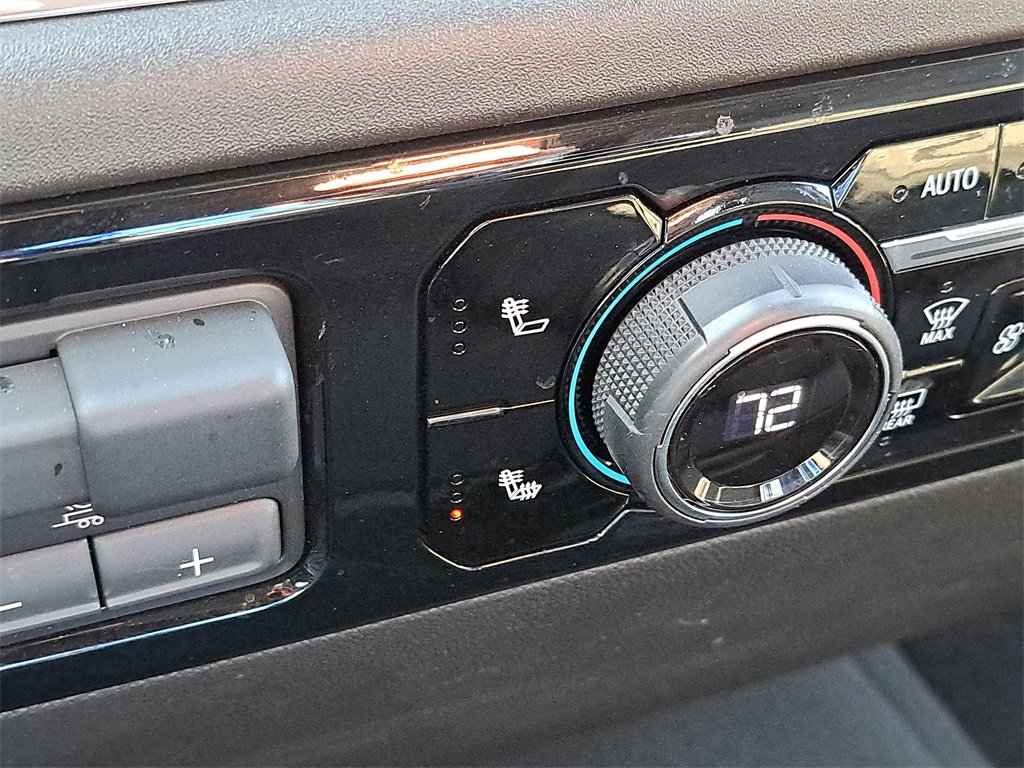 Used 2025 Chevrolet Silverado 1500 LT image 19