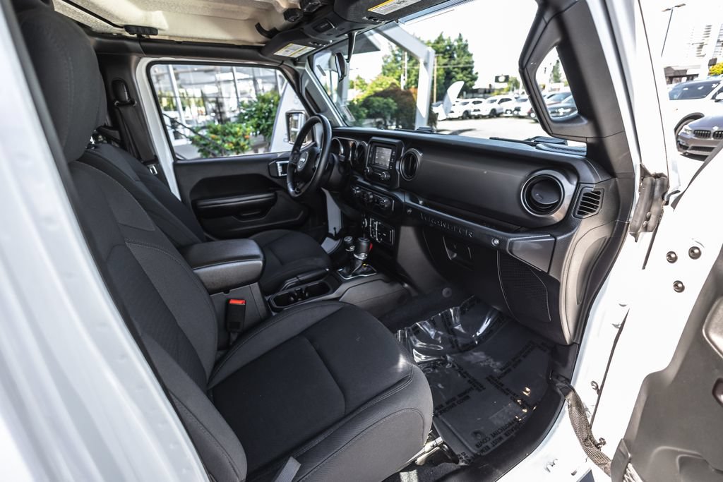 Used 2019 Jeep Wrangler Unlimited Sport S AWD/4WD image 22