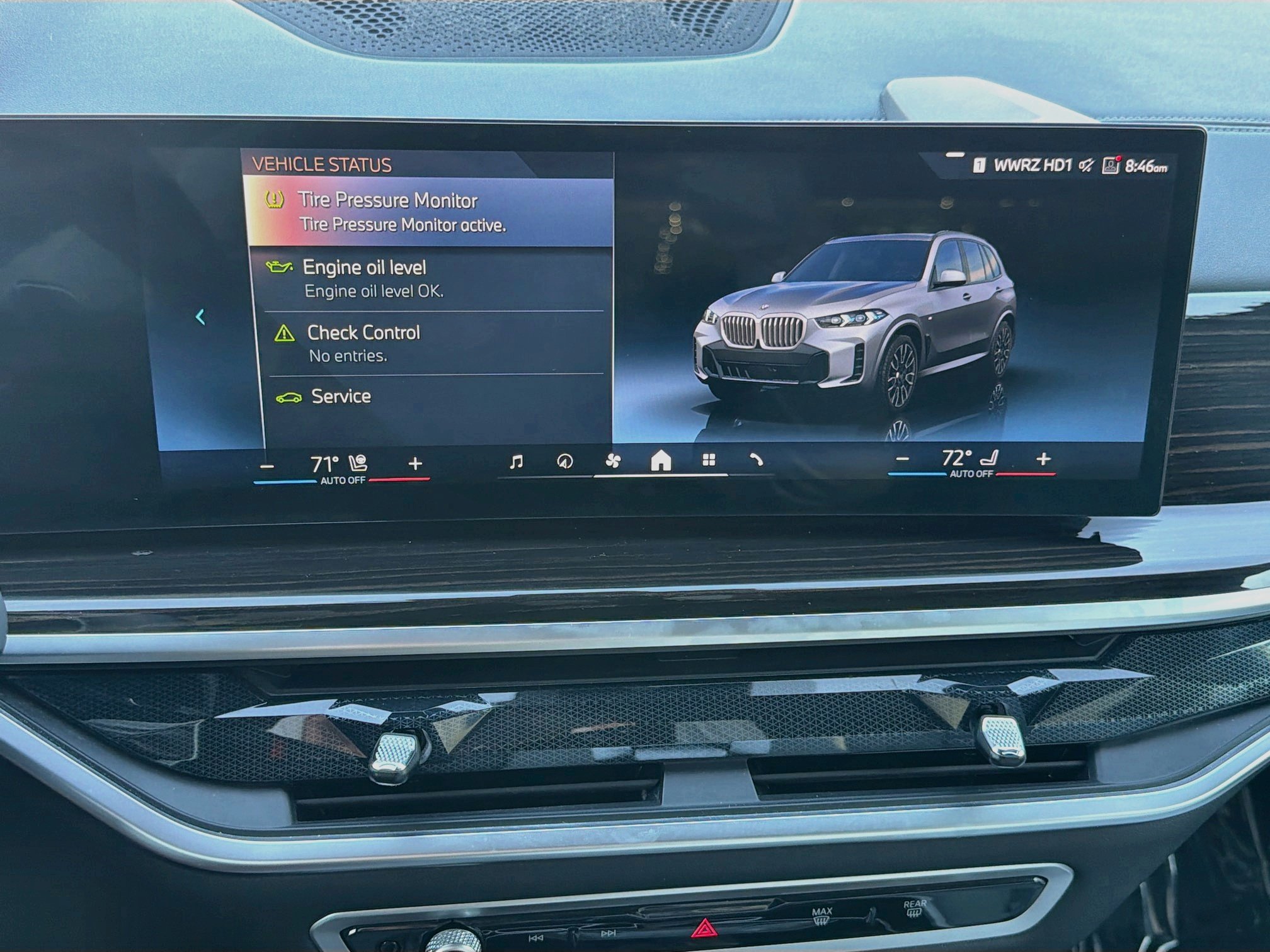 Used 2025 BMW X5 sDrive40i w/ M Sport Package RWD image 30