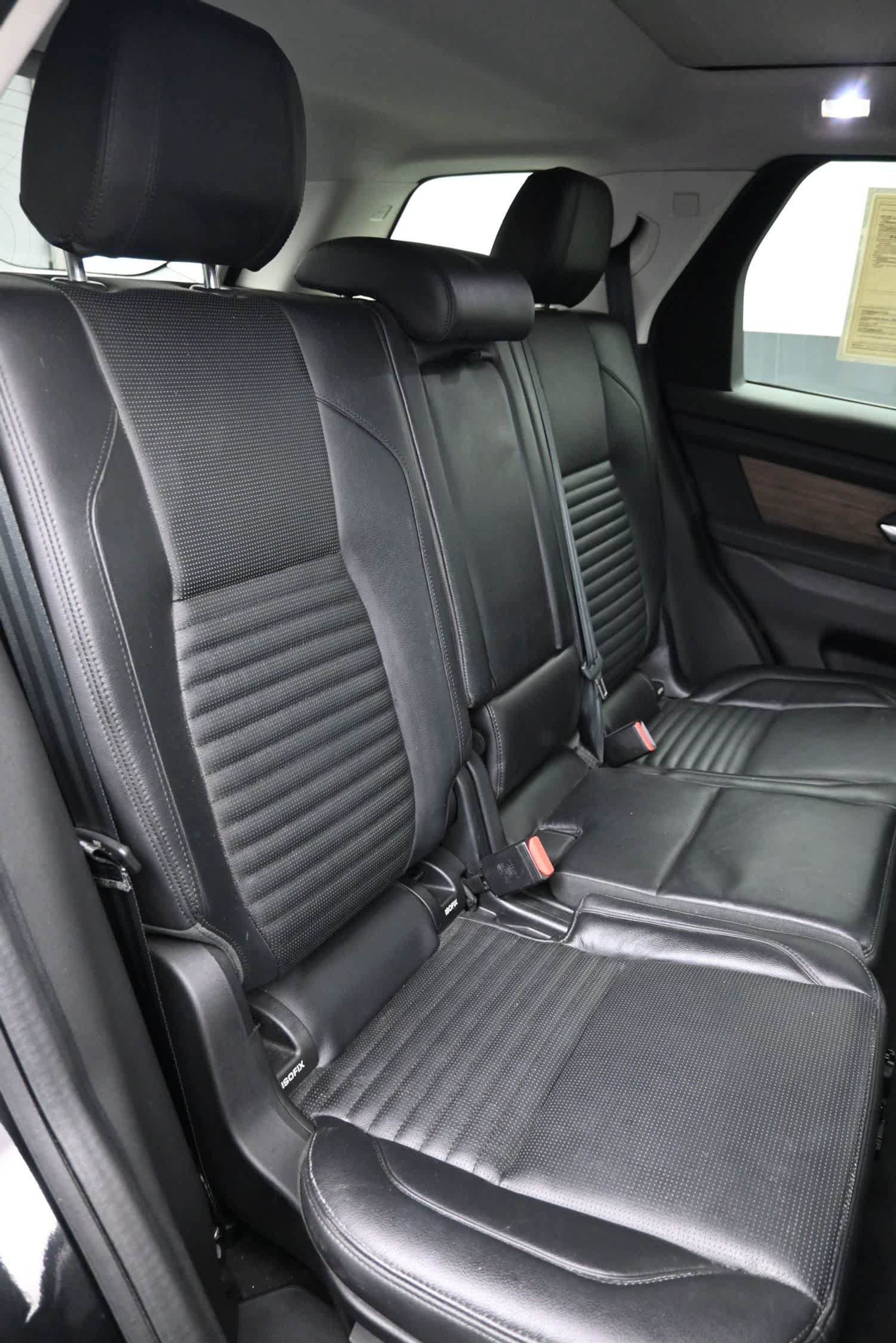 Used 2020 Land Rover Discovery Sport SE AWD/4WD image 15