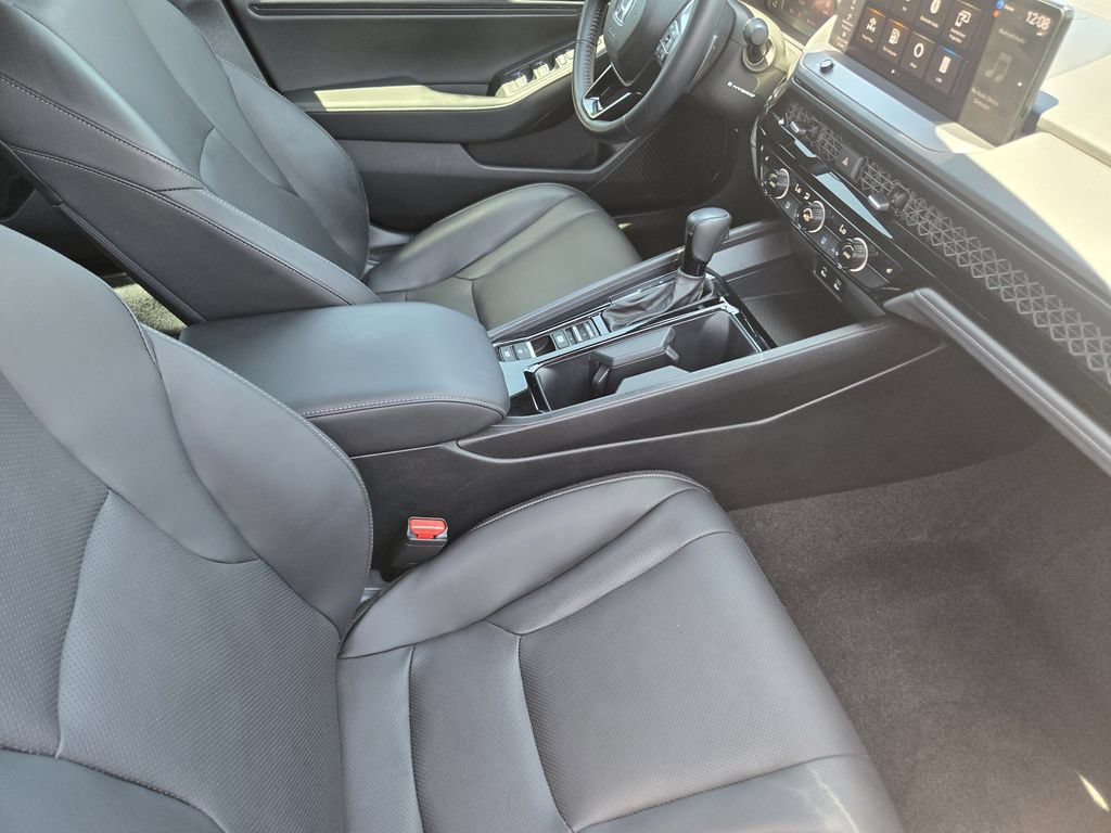 Used 2023 Honda Accord Sport image 18