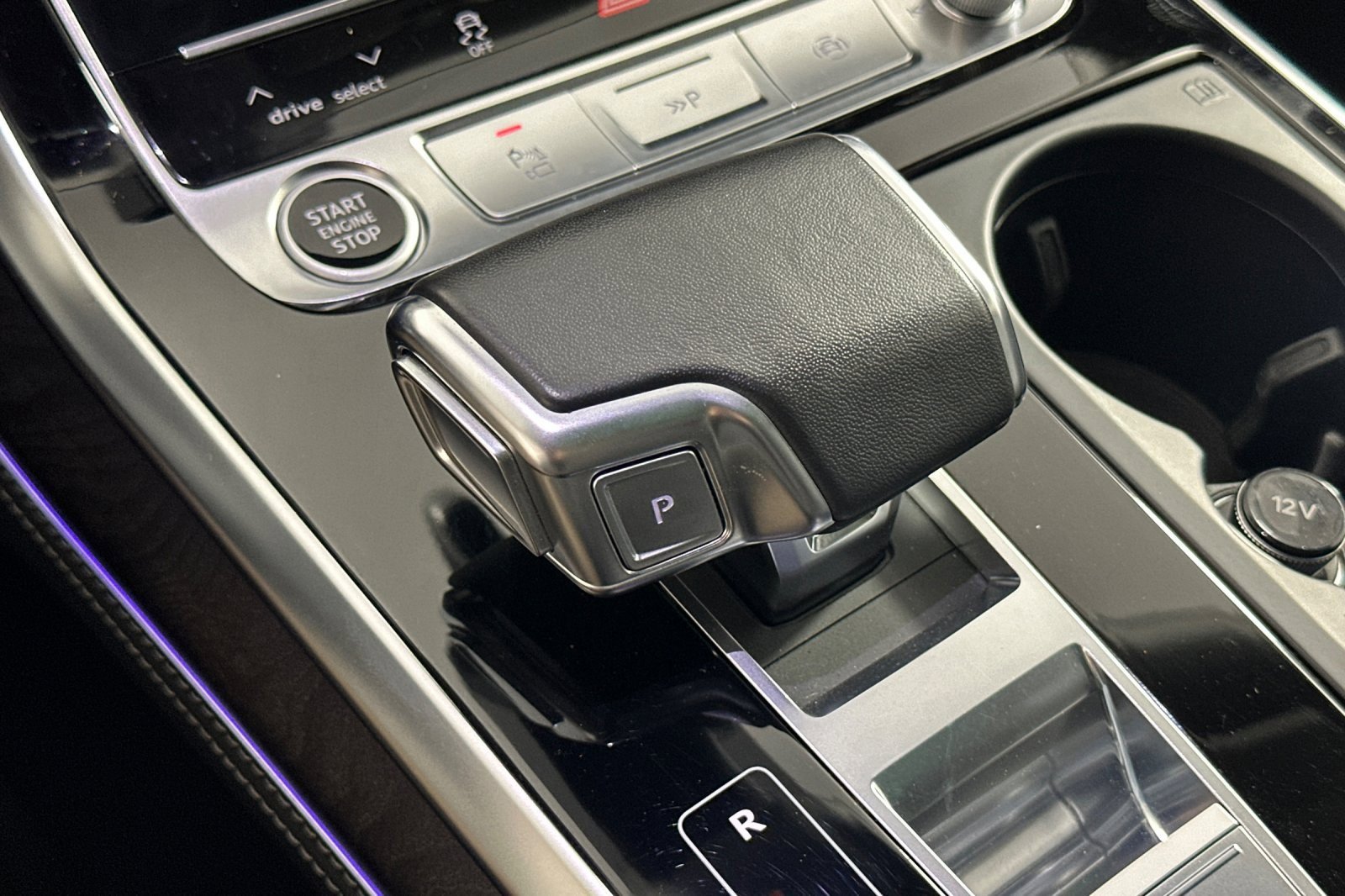 Used 2023 Audi Q8 Prestige w/ Prestige Package image 21