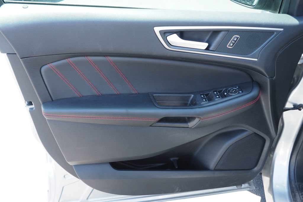 Used 2024 Ford Edge ST-Line AWD/4WD image 14