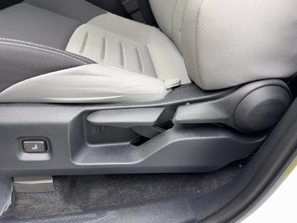 Used 2025 Toyota Tacoma TRD Sport AWD/4WD image 30