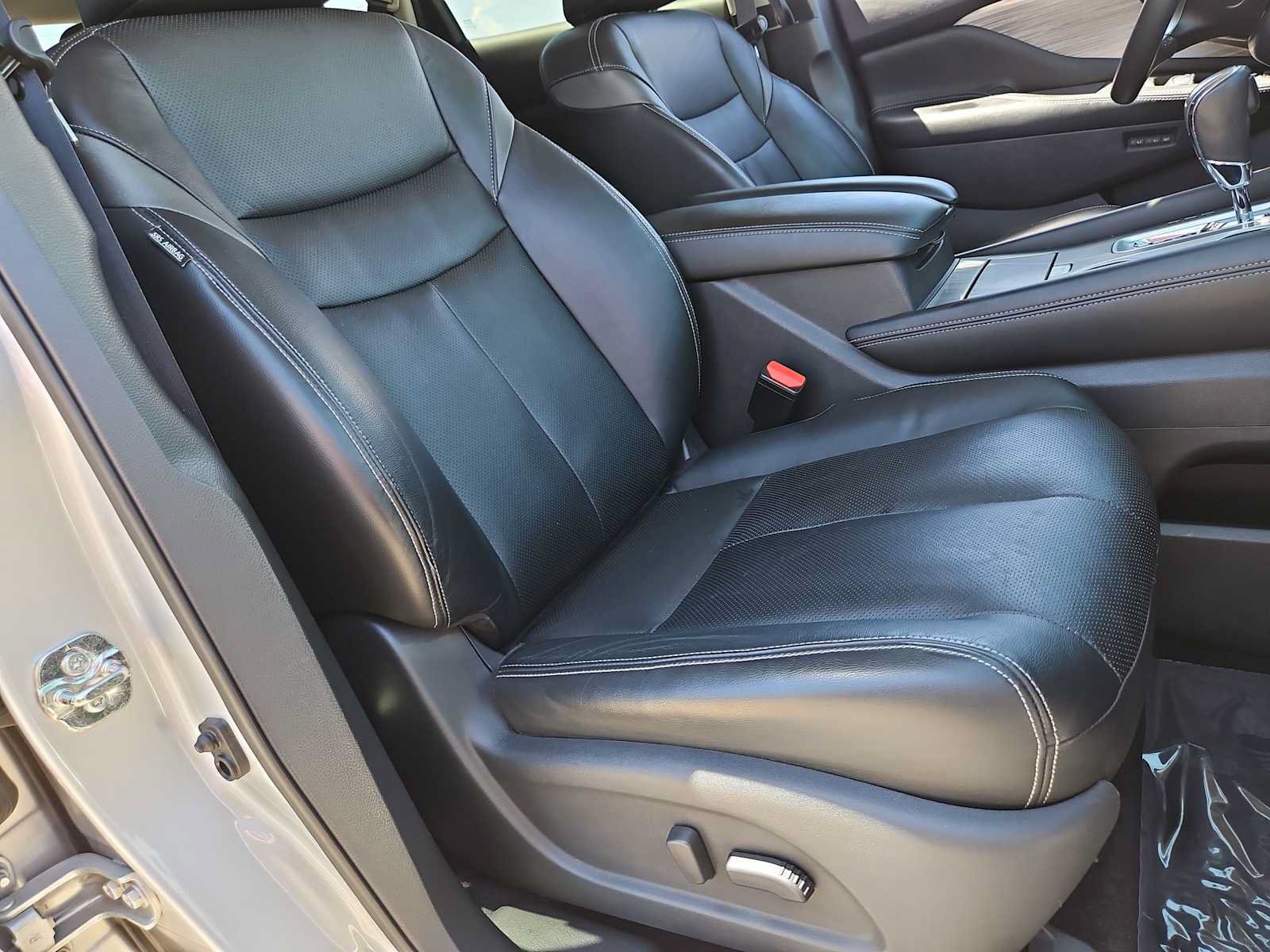 Used 2015 Nissan Murano Platinum w/ Platinum Technology Package AWD/4WD image 22
