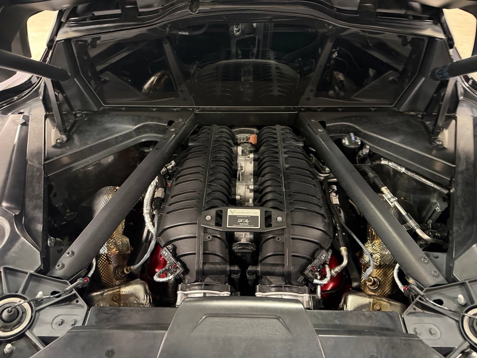 Used 2024 Chevrolet Corvette Z06 RWD image 13