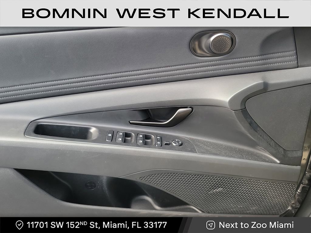 Used 2025 Hyundai Elantra Sport image 24