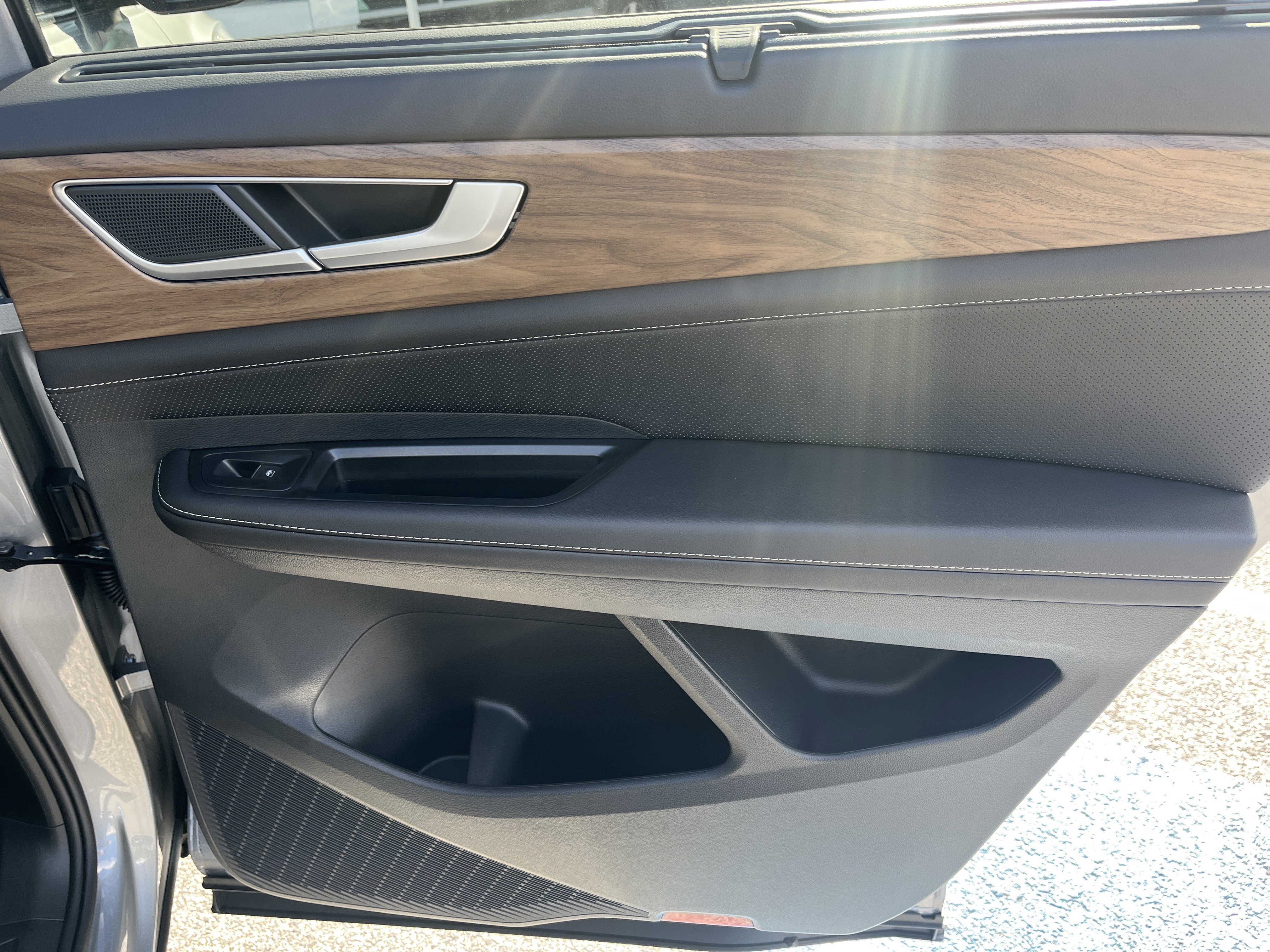 New 2026 Volkswagen Atlas SE image 14