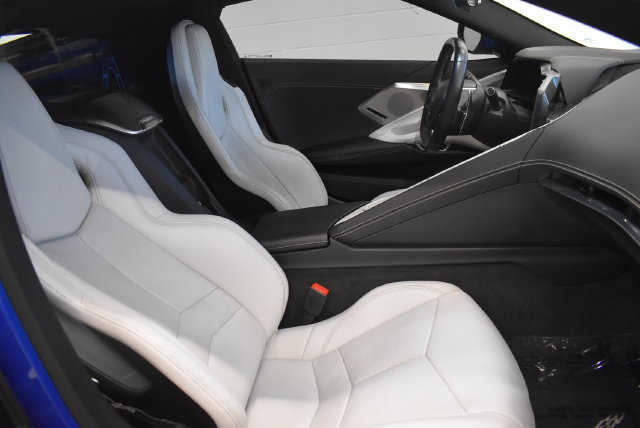 Used 2020 Chevrolet Corvette Stingray Preferred Cpe w/ 2LT Preferred Equipment Group RWD image 18
