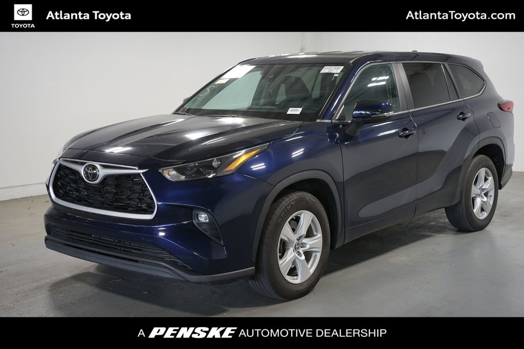 Used 2023 Toyota Highlander LE