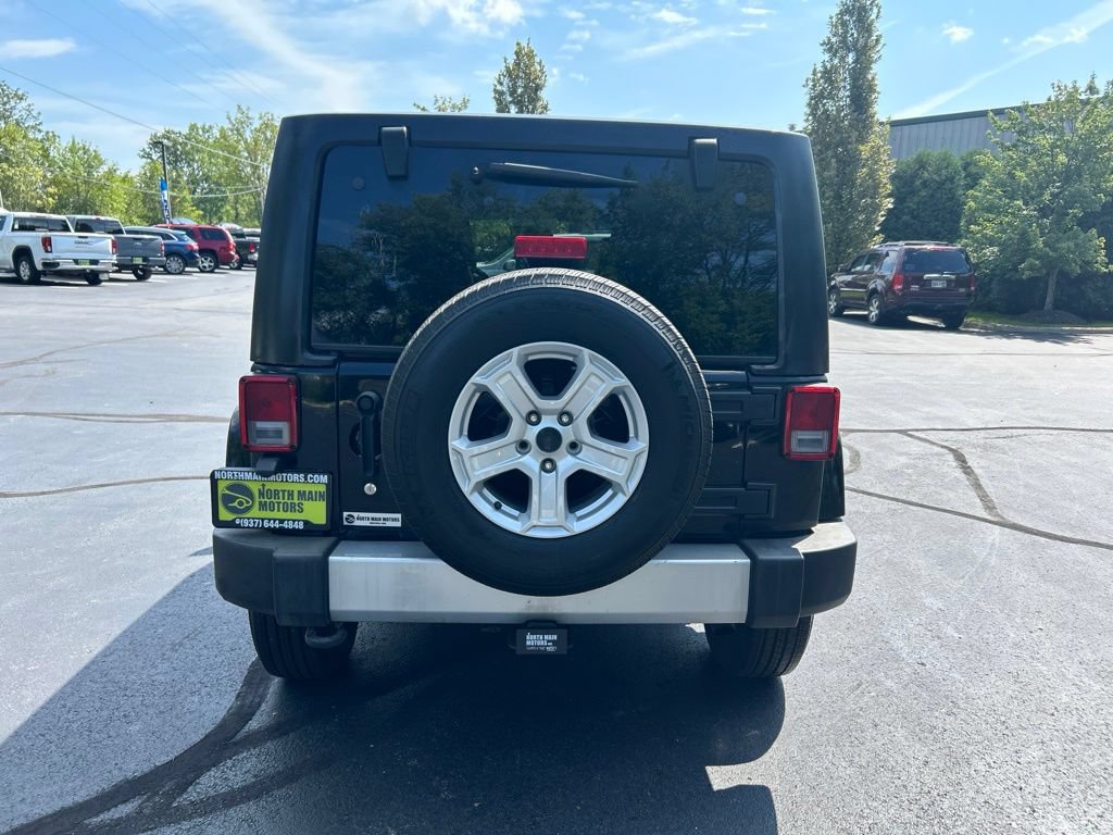 Used 2014 Jeep Wrangler Unlimited Sahara w/ Max Tow Package AWD/4WD image 6