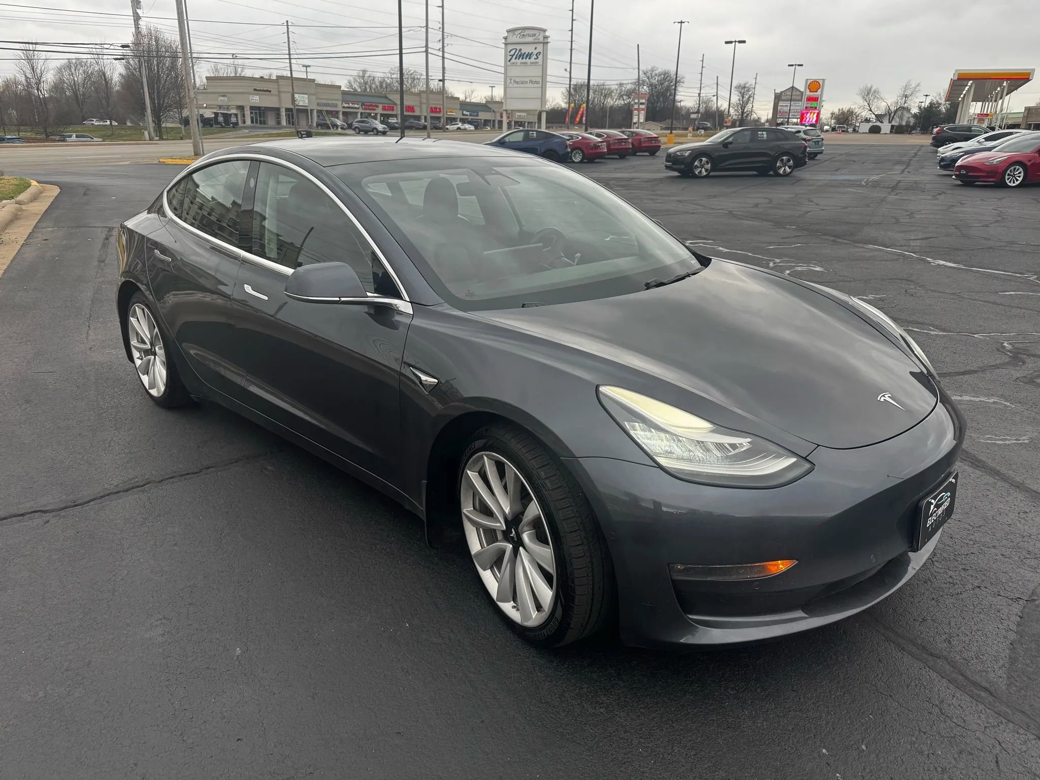 Used 2018 Tesla Model 3 Long Range image 4