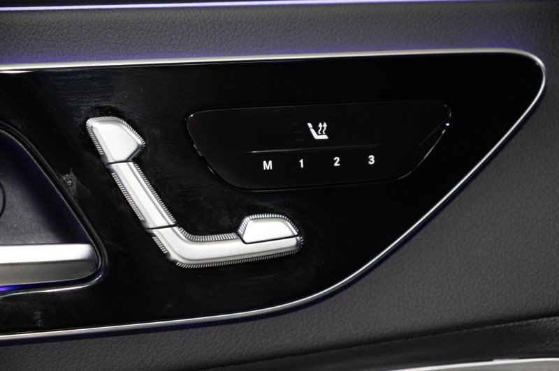 Certified 2024 Mercedes-Benz CLE 300 4MATIC Coupe image 18