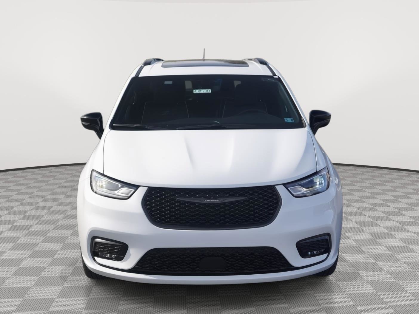 New 2026 Chrysler Pacifica Limited w/ S Appearance Package image 9