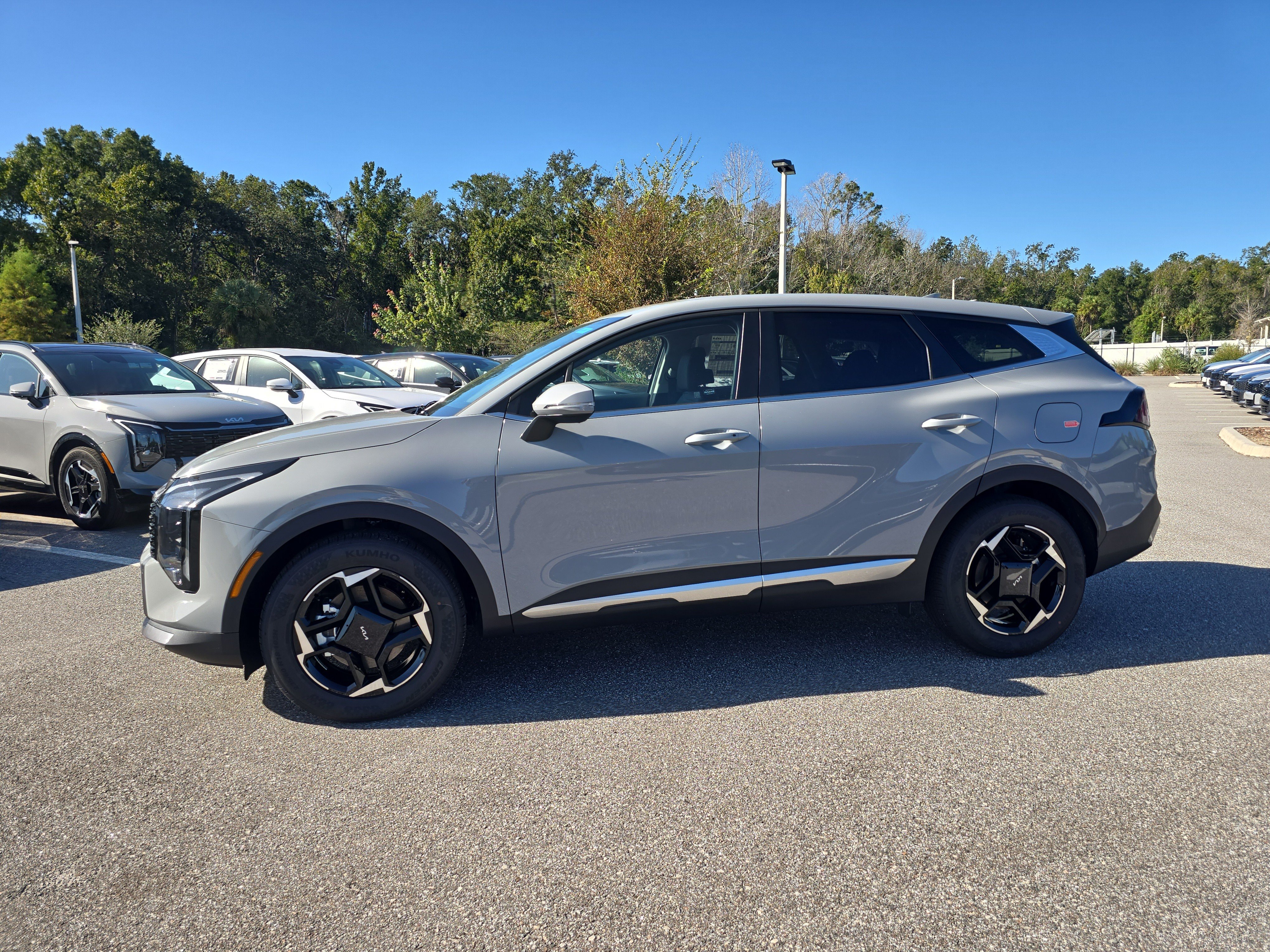 New 2027 Kia Sportage EX FWD image 5