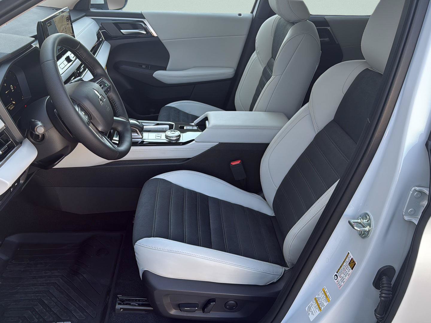 New 2026 Mitsubishi Outlander SE AWD/4WD image 23