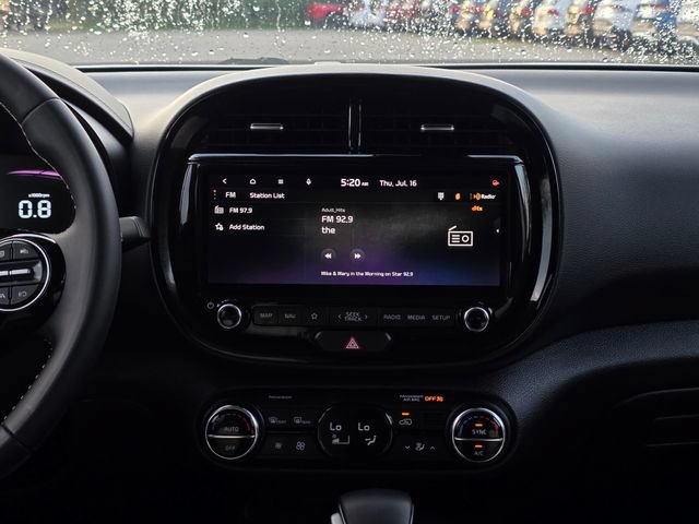 Certified 2024 Kia Soul GT-Line FWD image 21